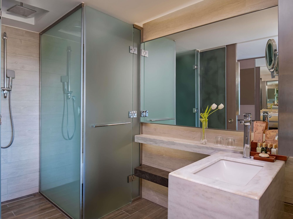 Habitación Deluxe, Vista al Jardín del hotel Rixos Premium Tekirova - The Land Of Legends. Foto 4