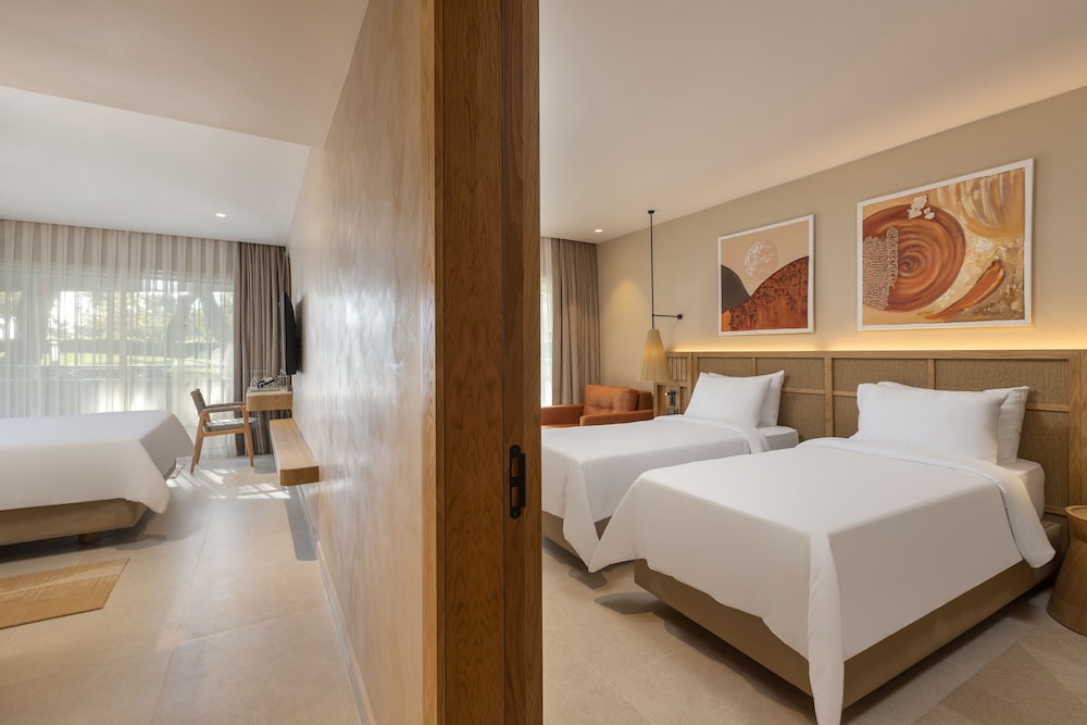 Suite Familiar Deluxe Vista al Mar del hotel Rixos Premium Tekirova - The Land Of Legends. Foto 1