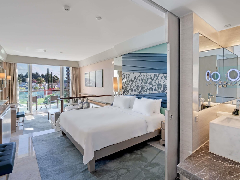 Suite con piscina del hotel Rixos Premium Tekirova - The Land Of Legends