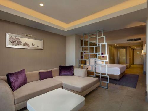 Habitación Doble Deluxe con vistas al mar del hotel Tui Magic Life Rixos Beldibi +16 - The Land Of Legends Access. Foto 1