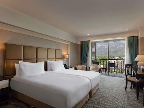 Habitación Clásica con vistas a la montaña del hotel Tui Magic Life Rixos Beldibi +16 - The Land Of Legends Access