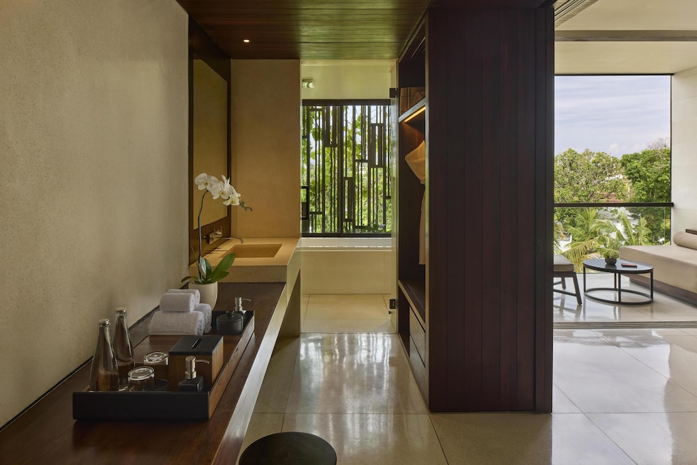 Suite Deluxe del hotel Alila Seminyak, Bali. Foto 10
