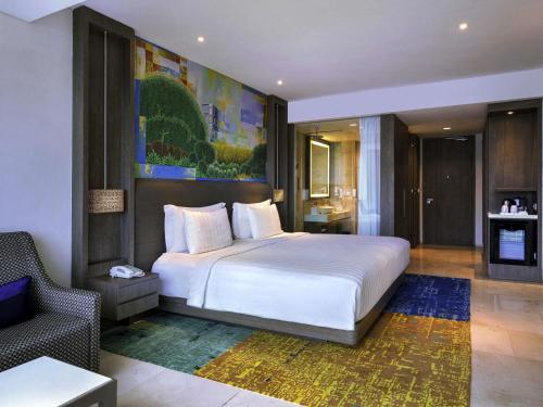 Habitación Deluxe con 1 cama king del hotel Grand Mercure Jakarta Kemayoran
