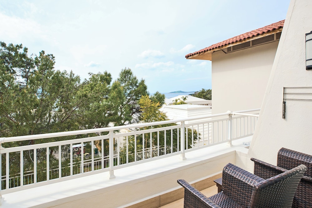 Habitación Deluxe, vistas al jardín del hotel Rixos Premium Bodrum. Foto 4