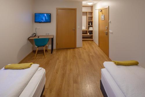 Habitación Doble Estándar con acceso a la bañera de hidromasaje y a la sauna - 1 o 2 camas del hotel Stracta. Foto 6