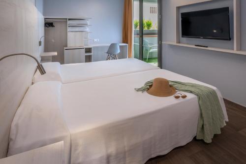 Habitación Doble Económica - 2 camas del hotel Ght Sa Riera. Foto 1