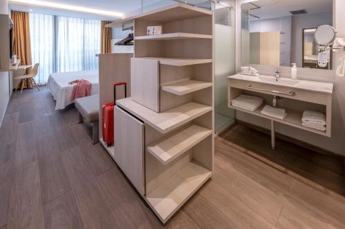 Habitación Doble Económica - 2 camas del hotel Ght Sa Riera. Foto 11