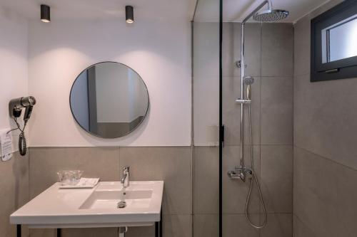 Habitación Doble Superior con terraza - 1 o 2 camas del hotel Ght Sa Riera. Foto 12