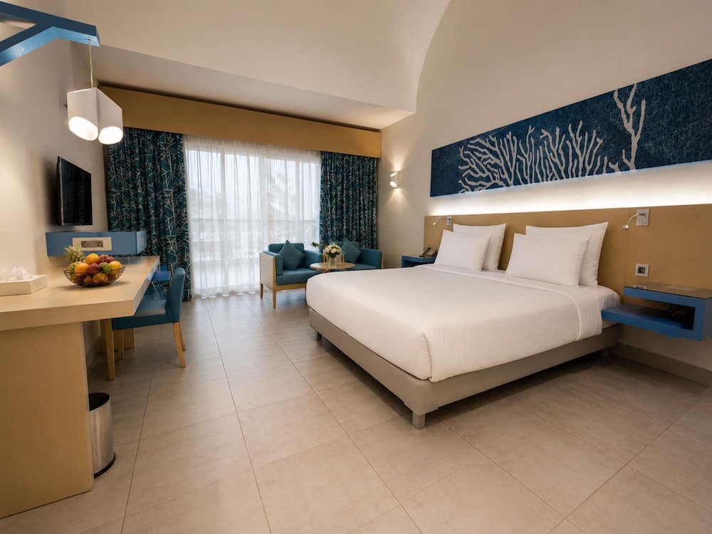 Habitación Clásica - Cama Queen - Vistas al Jardín del hotel Novotel Marsa Alam Beach Resort. Foto 6