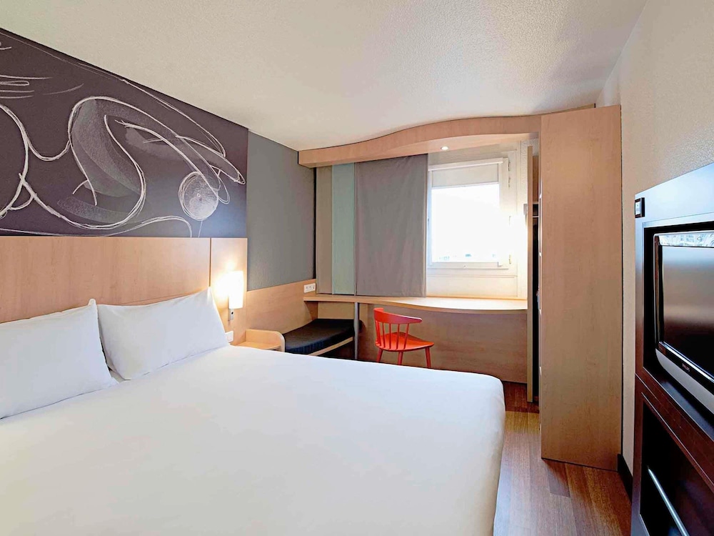Habitación Estándar con 1 cama doble del hotel Ibis Tours Centre Gare. Foto 5
