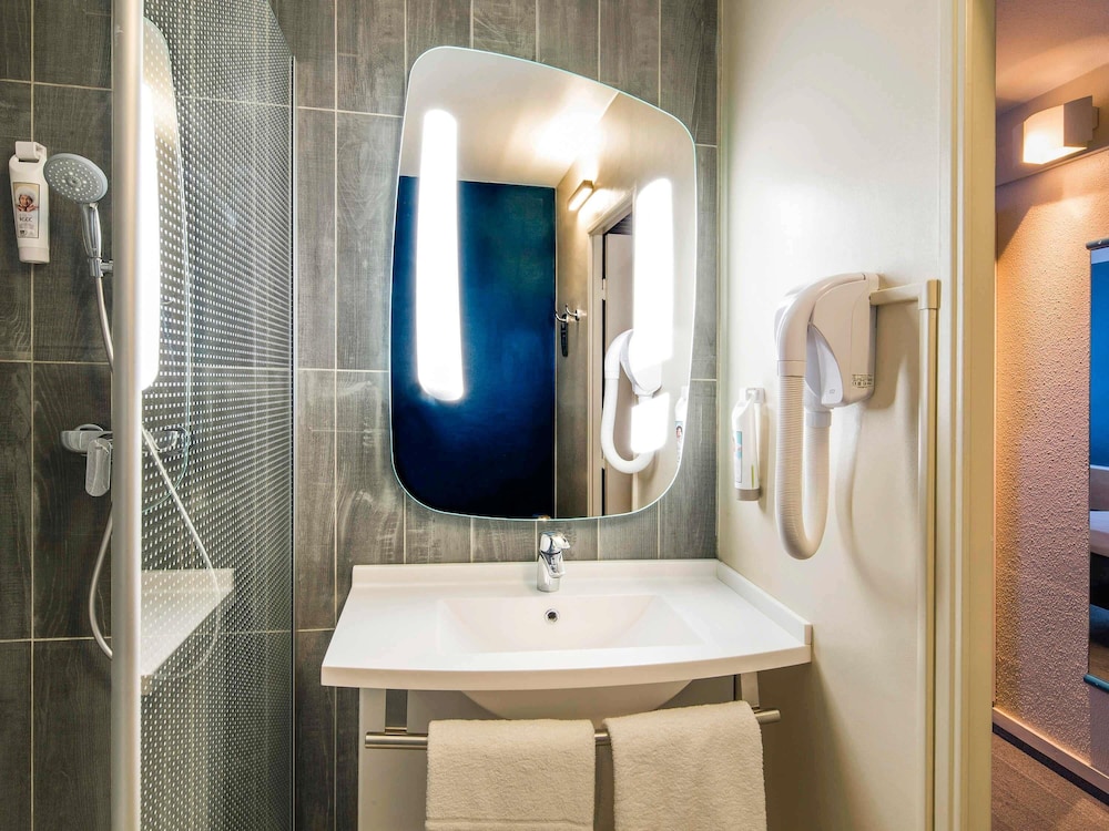 Habitación Estándar con 1 cama doble del hotel Ibis Tours Nord. Foto 4