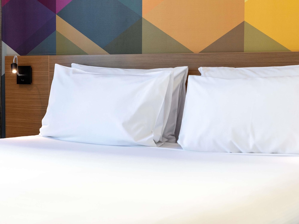 Habitación Estándar 1 Cama Queen del hotel Ibis Styles Brisbane Elizabeth Street. Foto 5