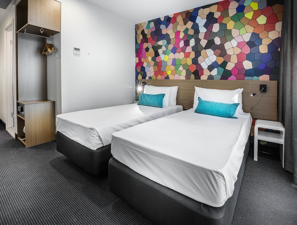 Habitación Estándar 2 Camas Individuales del hotel Ibis Styles Brisbane Elizabeth Street. Foto 2