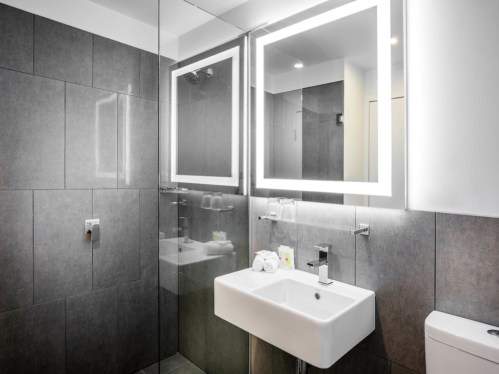 Habitación Estándar 2 Camas Individuales del hotel Ibis Styles Brisbane Elizabeth Street. Foto 4