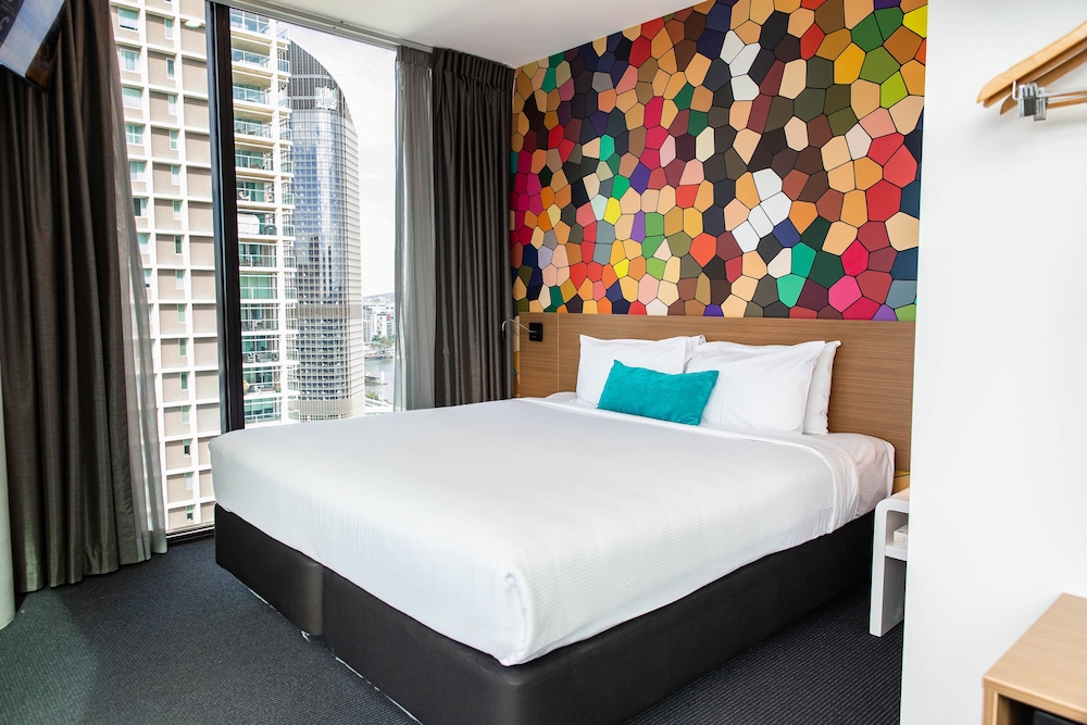 Habitación Superior 1 Cama King Vistas a la Ciudad del hotel Ibis Styles Brisbane Elizabeth Street. Foto 9