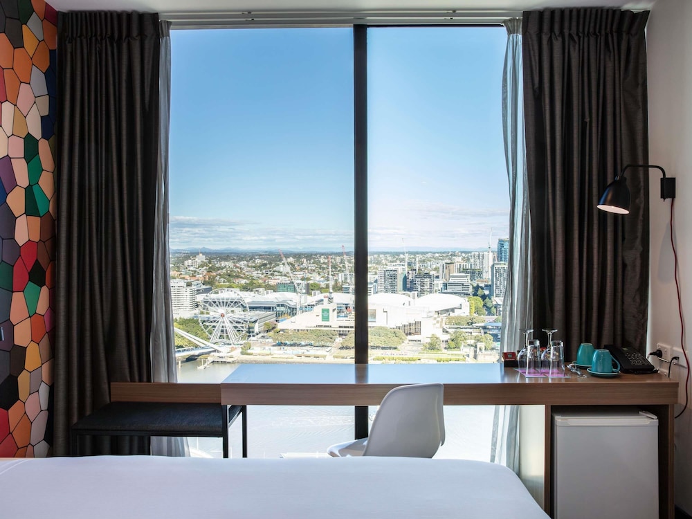 Habitación Superior 1 Cama King Vistas al Río del hotel Ibis Styles Brisbane Elizabeth Street. Foto 7