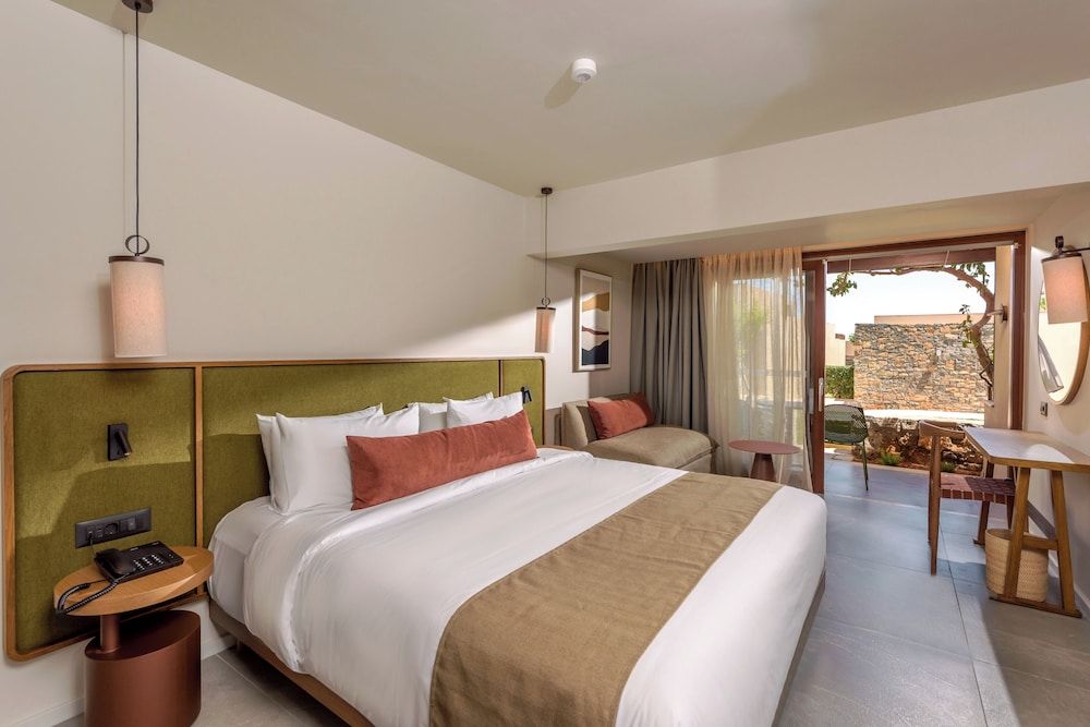 Junior Suite con vistas al jardín del hotel Blue Sea Beach Affiliated By Melia