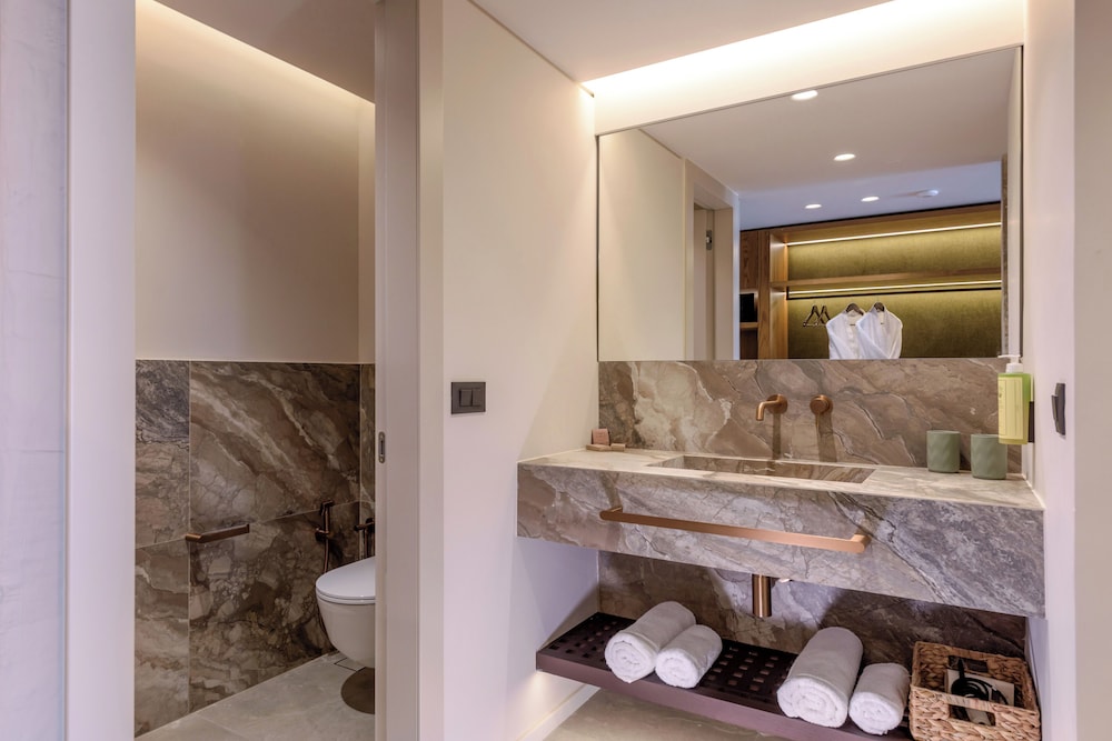 Junior Suite con vistas al jardín del hotel Blue Sea Beach Affiliated By Melia. Foto 10
