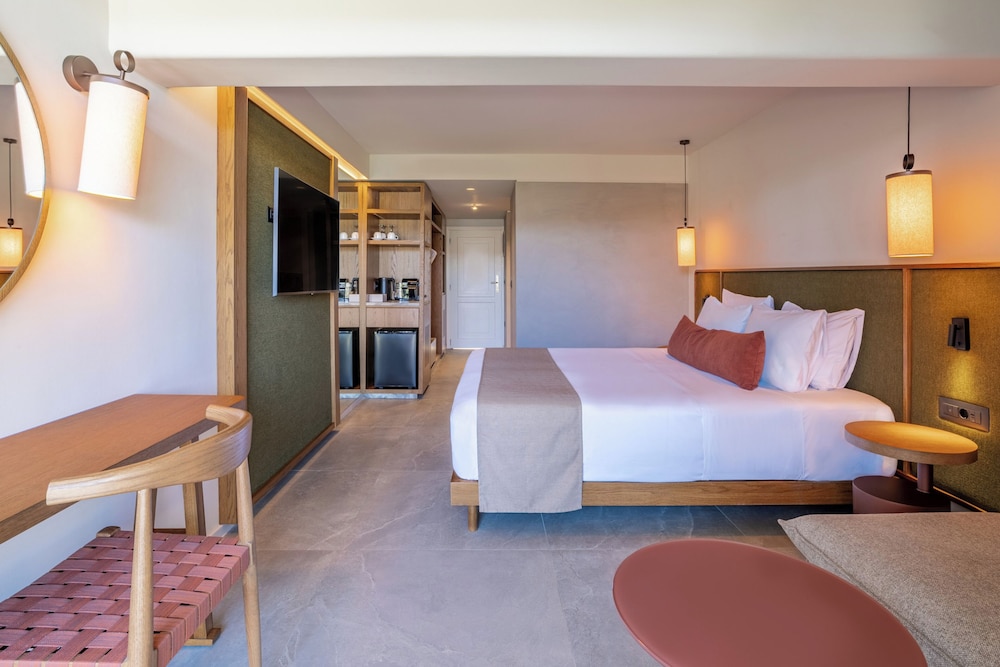 Junior Suite con vistas al jardín del hotel Blue Sea Beach Affiliated By Melia. Foto 12
