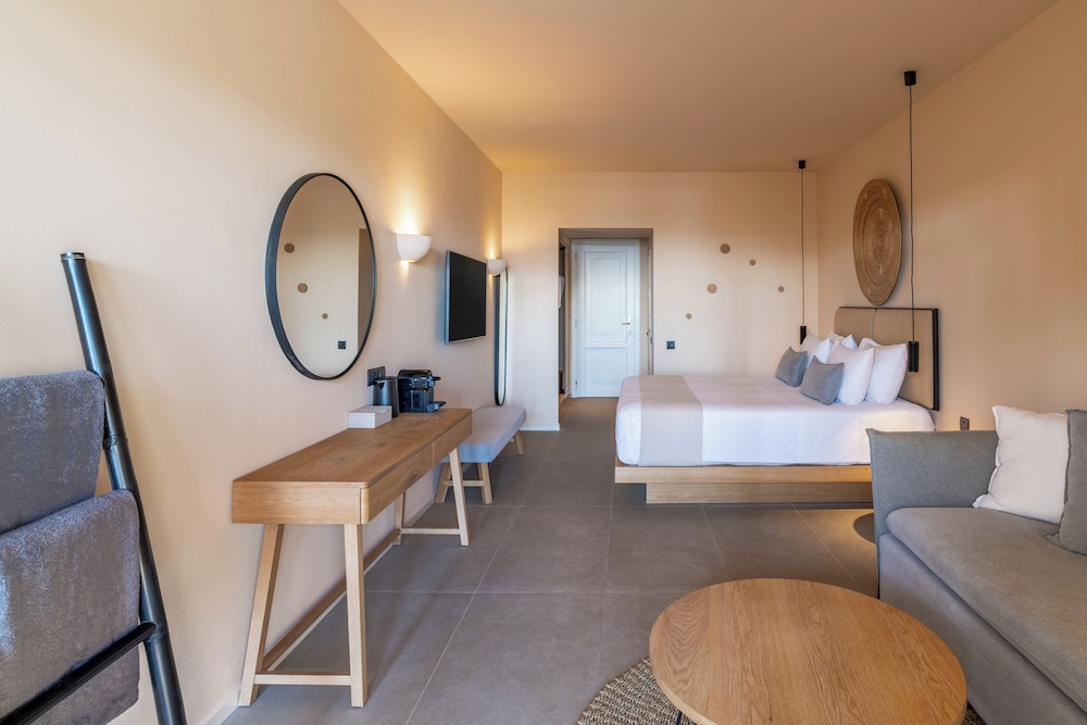 Junior Suite con Piscina Privada y Vistas al Jardín del hotel Blue Sea Beach Affiliated By Melia. Foto 8