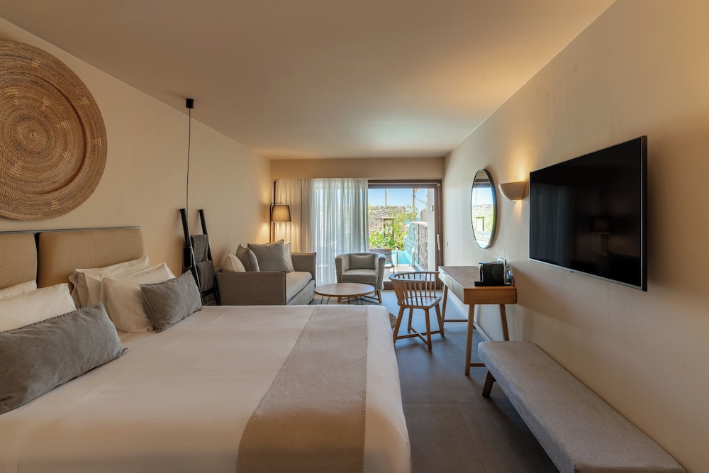 Junior Suite con Piscina Privada y Vistas al Jardín del hotel Blue Sea Beach Affiliated By Melia. Foto 9