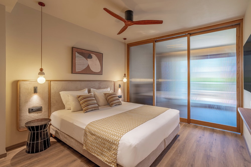 Habitación Familiar del hotel Blue Sea Beach Affiliated By Melia. Foto 1