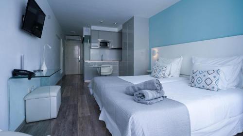 Suite Junior con vistas al mar del hotel Coral Ocean View (only Adults). Foto 4