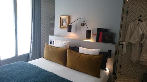 Habitación Doble Deluxe del hotel Coq Paris. Foto 6