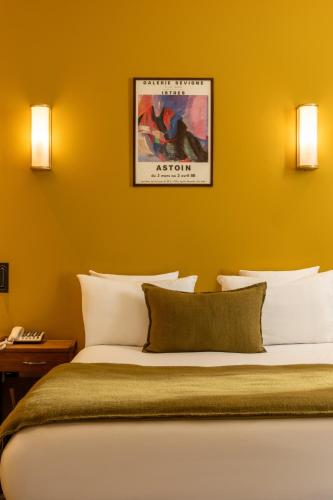 Habitación Clásica del hotel Coq Paris. Foto 8