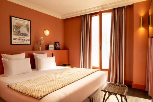 Habitación Doble Deluxe del hotel Coq Paris. Foto 1