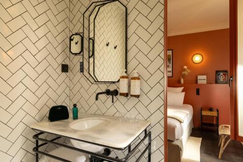 Habitación Doble Deluxe del hotel Coq Paris. Foto 3