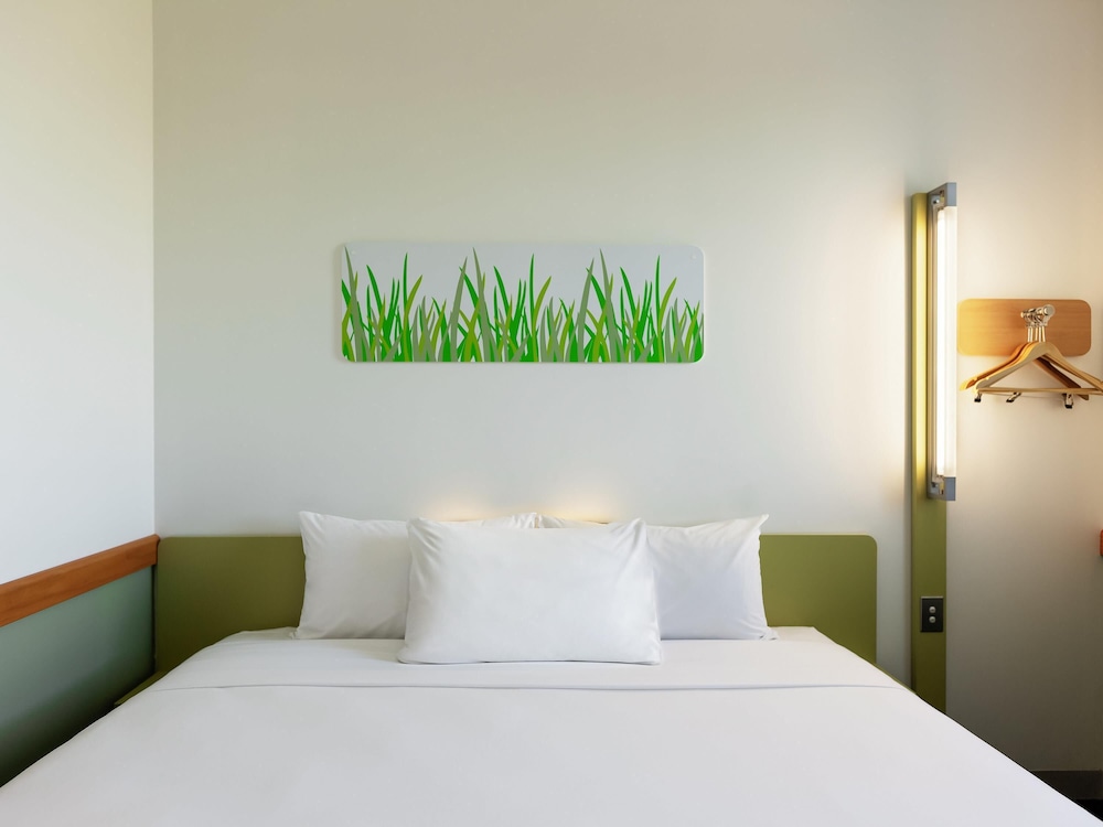 Habitación económica con 1 cama queen del hotel Ibis Budget Auckland Airport
