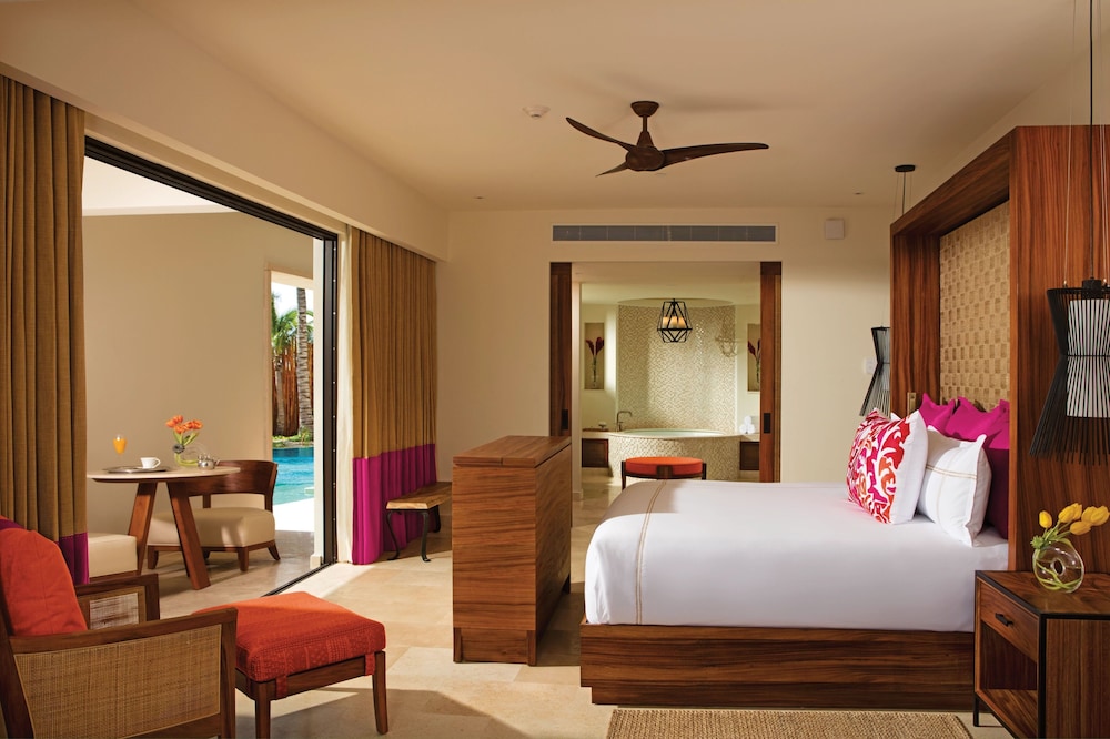 Romance Master Suite Ocean Front Swim Out del hotel Secrets Akumal Riviera Maya - Adults Only - All Inclusive