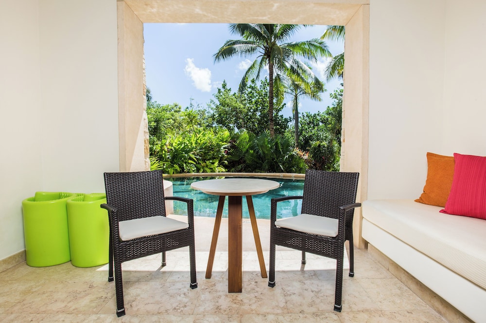 Junior Suite Swim Out Double del hotel Secrets Akumal Riviera Maya - Adults Only - All Inclusive. Foto 3