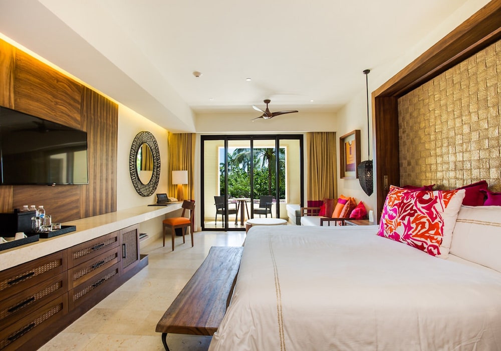 Junior Suite King Tropical View del hotel Secrets Akumal Riviera Maya - Adults Only - All Inclusive