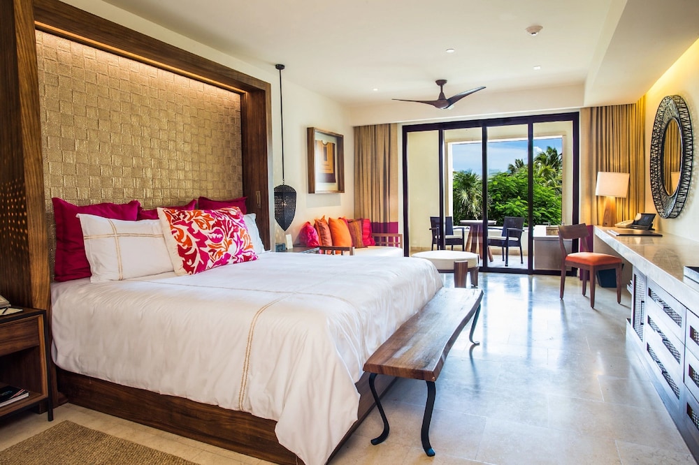 Preferred Club Junior Suite Tropical View King del hotel Secrets Akumal Riviera Maya - Adults Only - All Inclusive