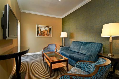 Suite Queen con acceso al salón del hotel Hilton London Paddington. Foto 1
