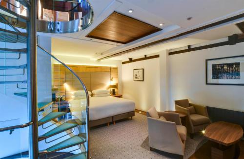 Suite Torre con acceso al salón del hotel Hilton London Paddington. Foto 1