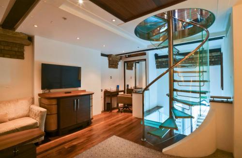 Suite Torre con acceso al salón del hotel Hilton London Paddington. Foto 3