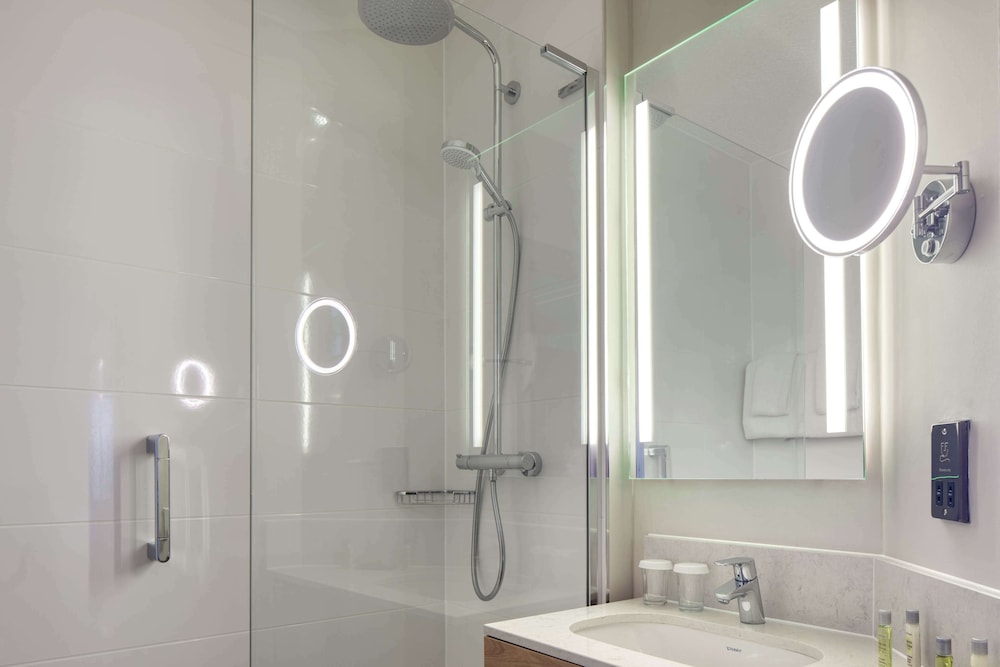 Habitación Deluxe, 1 cama de matrimonio del hotel Doubletree By Hilton London - Chelsea. Foto 4