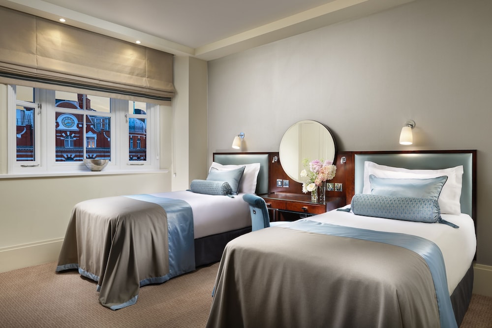 Suite Deluxe, 3 habitaciones (Kings) del hotel Taj 51 Buckingham Gate, Suites and Residences. Foto 2