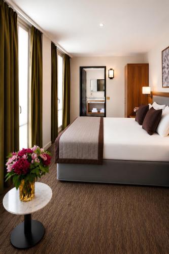 Superior King Room with King Bed del hotel Mayflower Opéra