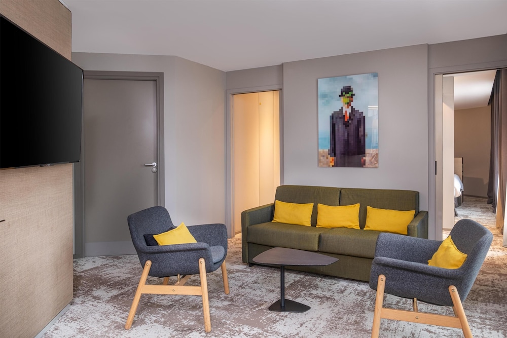 Suite del hotel Radisson Blu CDG Airport Terminal. Foto 5