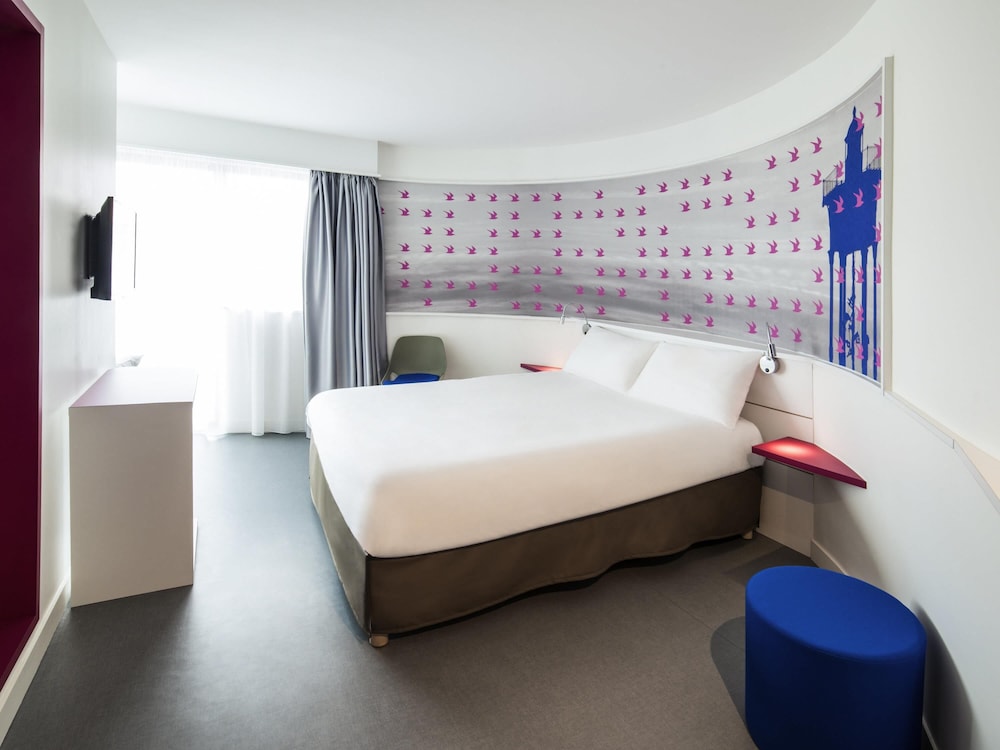 Habitación estándar con 1 cama doble de 160 cm del hotel Ibis Styles Collioure Port Vendres. Foto 4