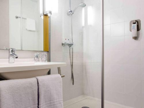 Habitación Doble Estándar - 1 o 2 camas del hotel Ibis Sint Niklaas Centrum. Foto 8