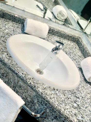 Suite del hotel Humanes. Foto 6