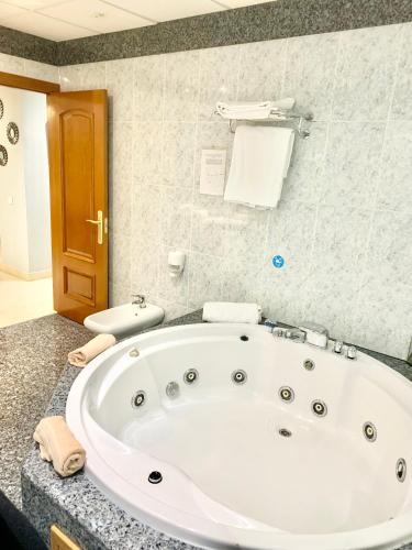 Suite del hotel Humanes. Foto 7