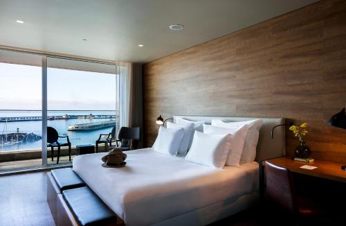 Habitación Doble con vistas al mar del hotel Octant Ponta Delgada. Foto 1