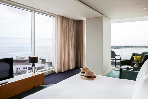 Suite con vistas al mar del hotel Octant Ponta Delgada. Foto 11