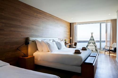 Habitación Familiar con vistas al mar del hotel Octant Ponta Delgada. Foto 2